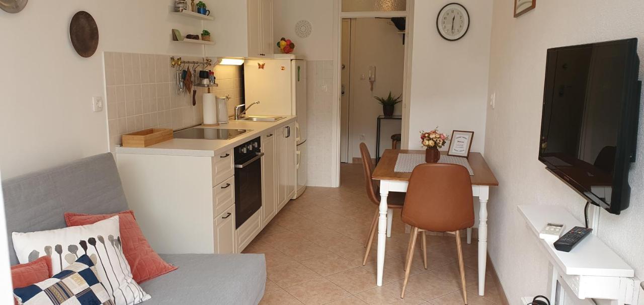 Apartment Romana With A Spacious Terrace Split Bagian luar foto