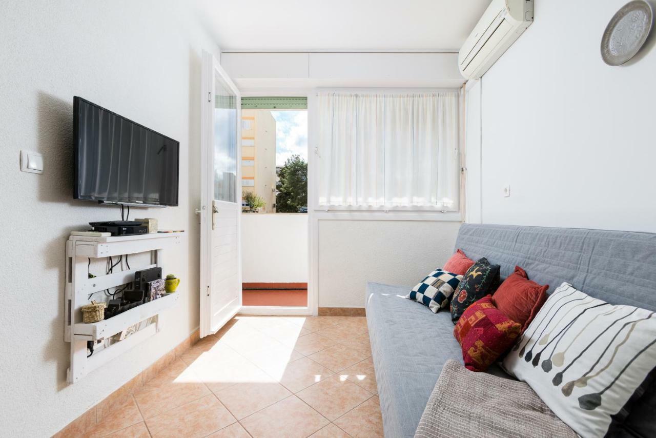 Apartment Romana With A Spacious Terrace Split Bagian luar foto